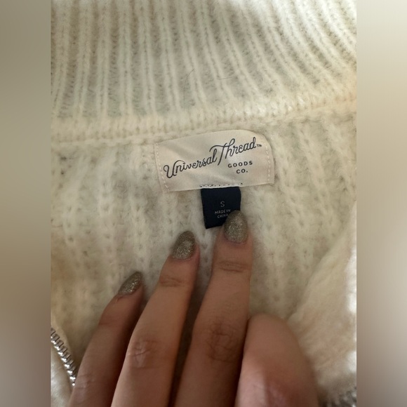 Universal threads sweater - Picture 2 of 3